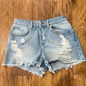 Zara Basic women’s Denim jean high rise, button fly shorts size 4